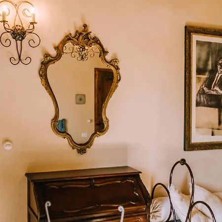 Gaeleon Bed & Breakfast 4*