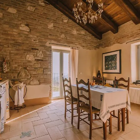 Gaeleon Bed & Breakfast 4*