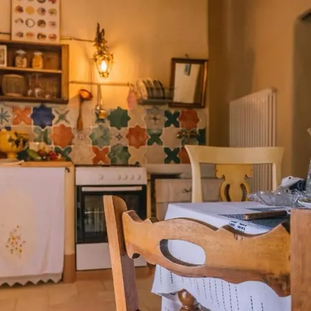 Bed & Breakfast Gaeleon 4*