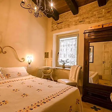 Bed & Breakfast Gaeleon 4*